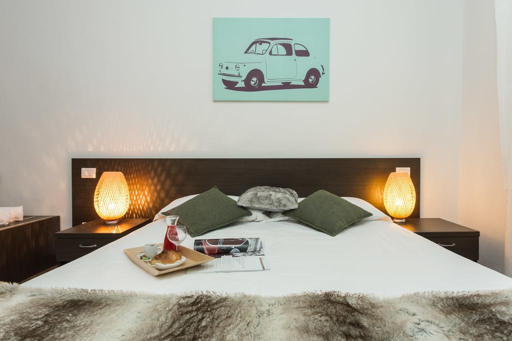 Relais Il Leoncino Hotel Бреша Екстериор снимка